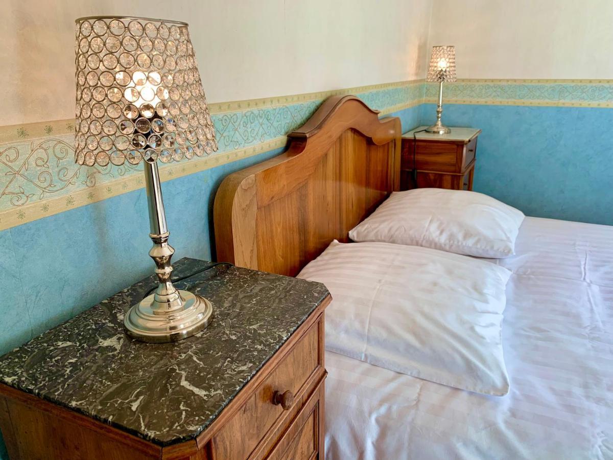 Villa St. Hubert Saint-Nectaire Bagian luar foto